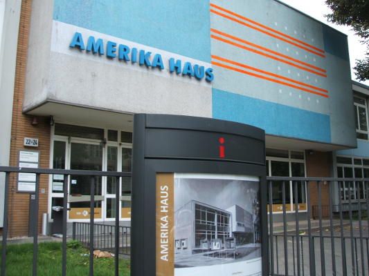 Das Amerika-Haus in der Hardenbergstraße. Foto: Paul Gronert