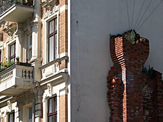 Fassadendetail in Kreuzberg. Foto: Jörg Zintgraf