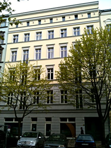 Schlesingers Wohnadresse in Kindheit und Jugend: Dunckerstraße 4 (2011). Foto: Ralph Hoppe