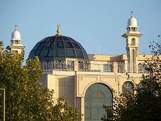 Moschee an der Wiener Straße in Kreuzberg. Foto: Jörg Zintgraf
