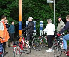 Auf dem Mauerradweg im Eiskeller