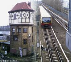 Blick von der Brücke am S-Bhf Beusselstraße