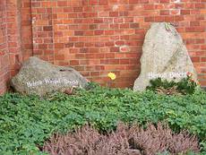 Das Brecht-Weigel-Grab auf dem Dorotheenstädtischen Friedhof