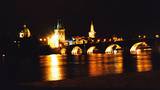 Prag bei Nacht. Foto: Ursula Saewert